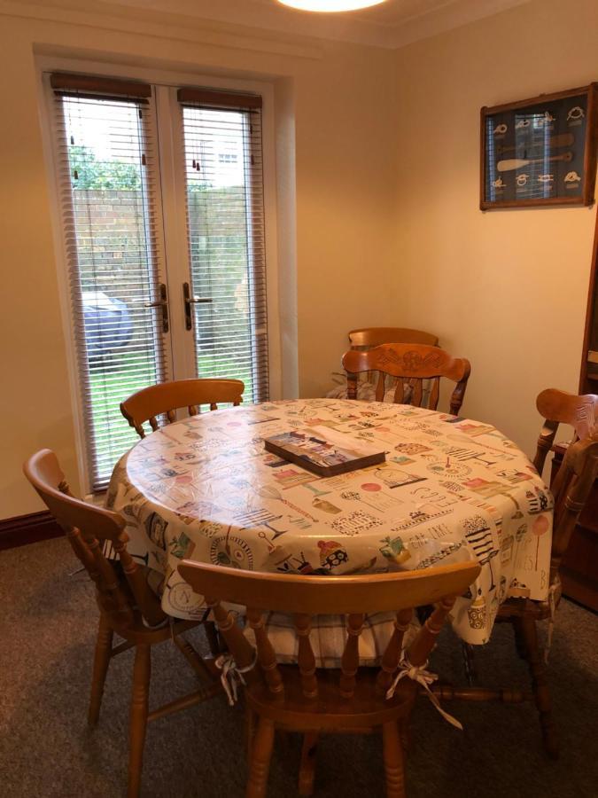 פול Quayside Close Holiday Apartments מראה חיצוני תמונה