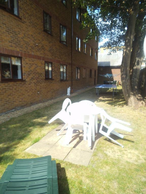 פול Quayside Close Holiday Apartments חדר תמונה