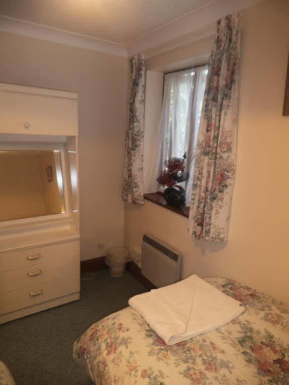 פול Quayside Close Holiday Apartments מראה חיצוני תמונה